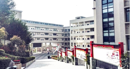 重庆市轻工业学校有哪些专业|开设专业