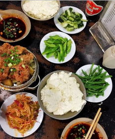 重庆这几条街,竟撑起了重庆美食的半壁江山